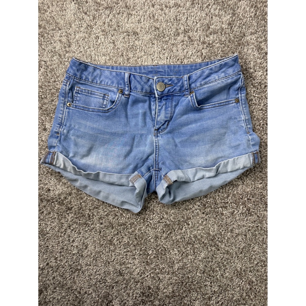 SO Juniors Size 9 Light Wash Cuffed Denim Shorts Y2K Style Low Rise